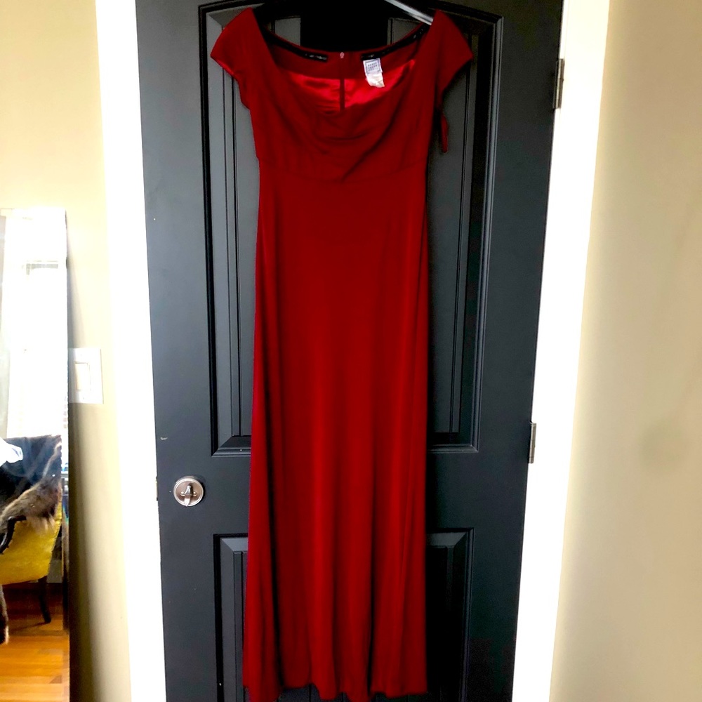 Herve Leger Paris Burgundy Gown. Empire waist 8